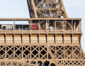 Photo simulation de la Tour ornée d'une 2ème frise avec les noms de femmes scientifiques