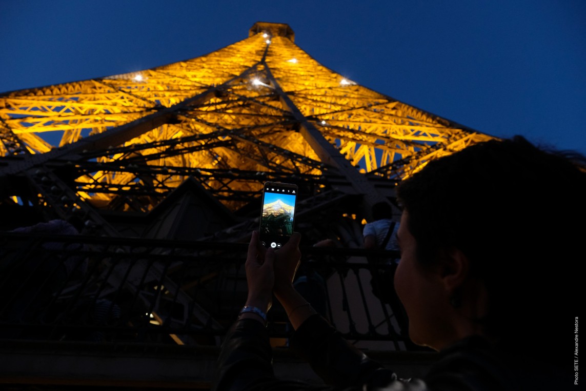 La tour Eiffel de nuit